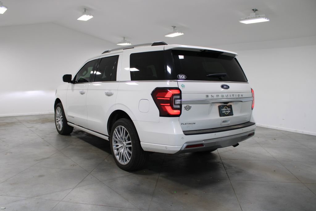 Used 2024 Ford Expedition Platinum image 7