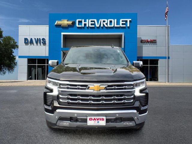 Used 2024 Chevrolet Silverado 1500 LTZ AWD/4WD image 8