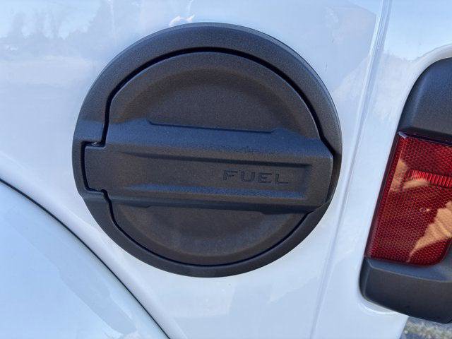 Certified 2020 Jeep Wrangler Unlimited Sahara w/ Cold Weather Group image 18