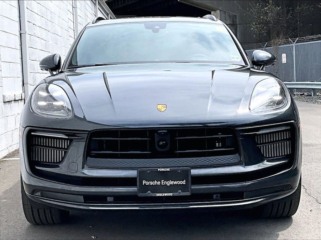 Certified 2025 Porsche Macan S AWD/4WD image 8