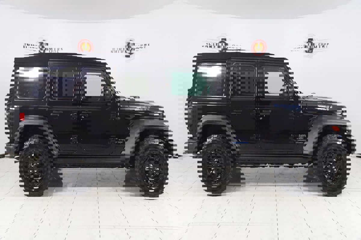 Used 2023 Jeep Wrangler Unlimited w/ Cold Weather Group image 2