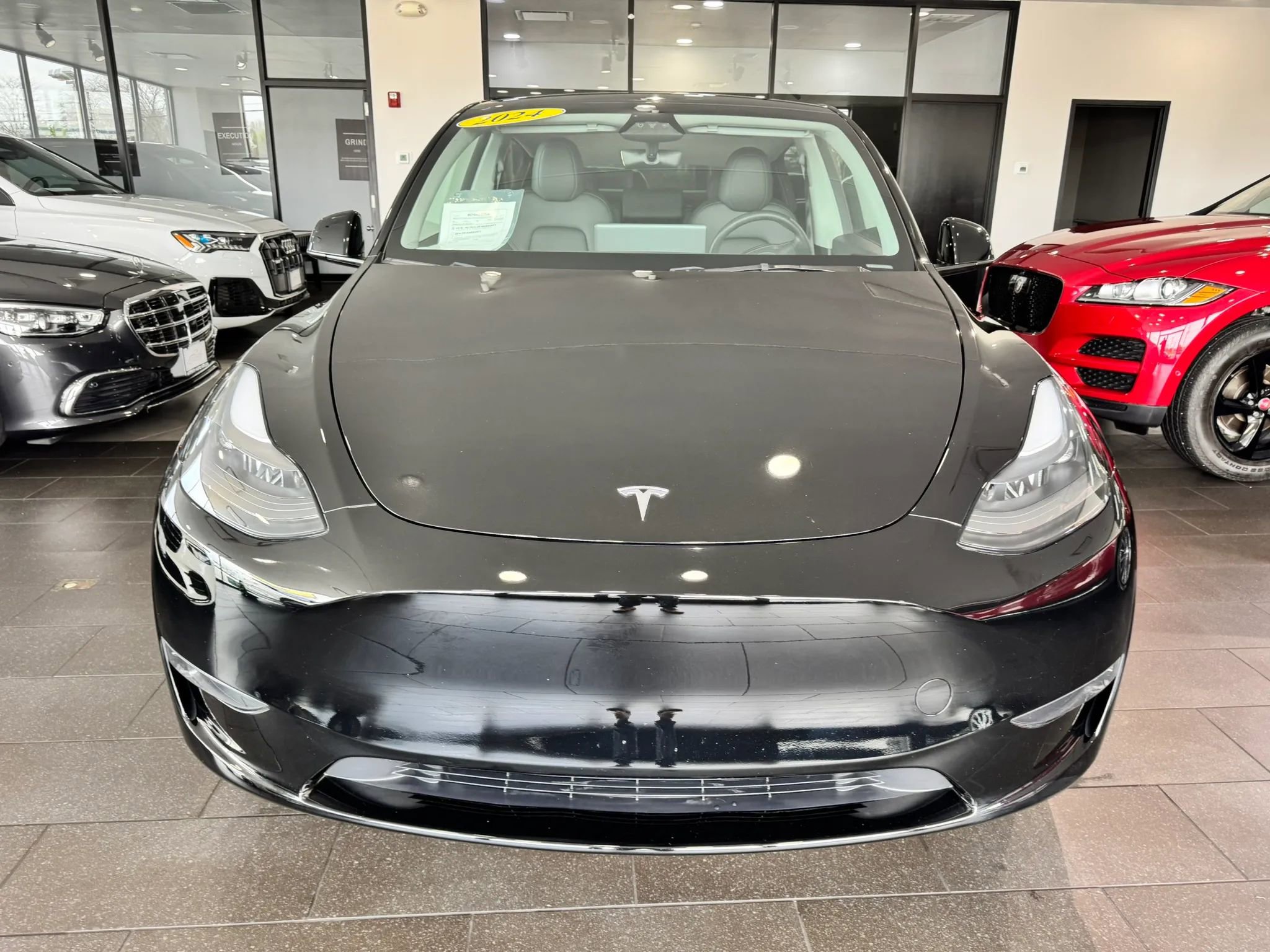 Used 2024 Tesla Model Y Long Range image 8