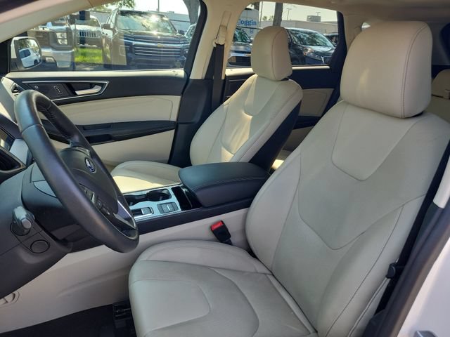 Used 2020 Ford Edge Titanium w/ Equipment Group 301A FWD image 21