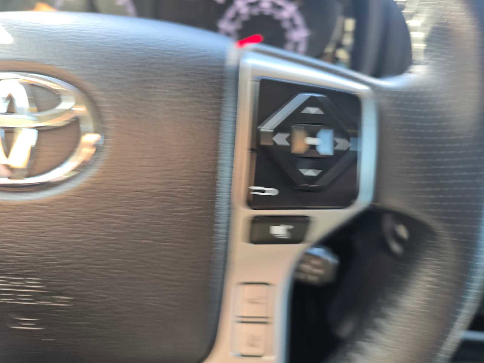 Used 2023 Toyota 4Runner SR5 image 32