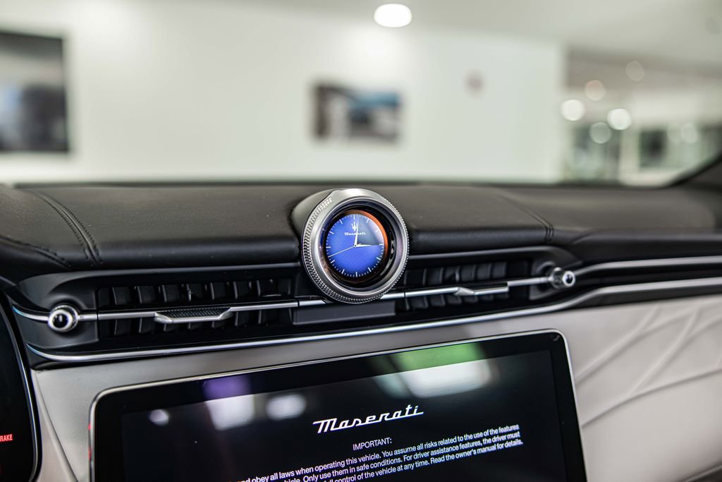 Used 2024 Maserati Grecale Modena AWD/4WD image 26
