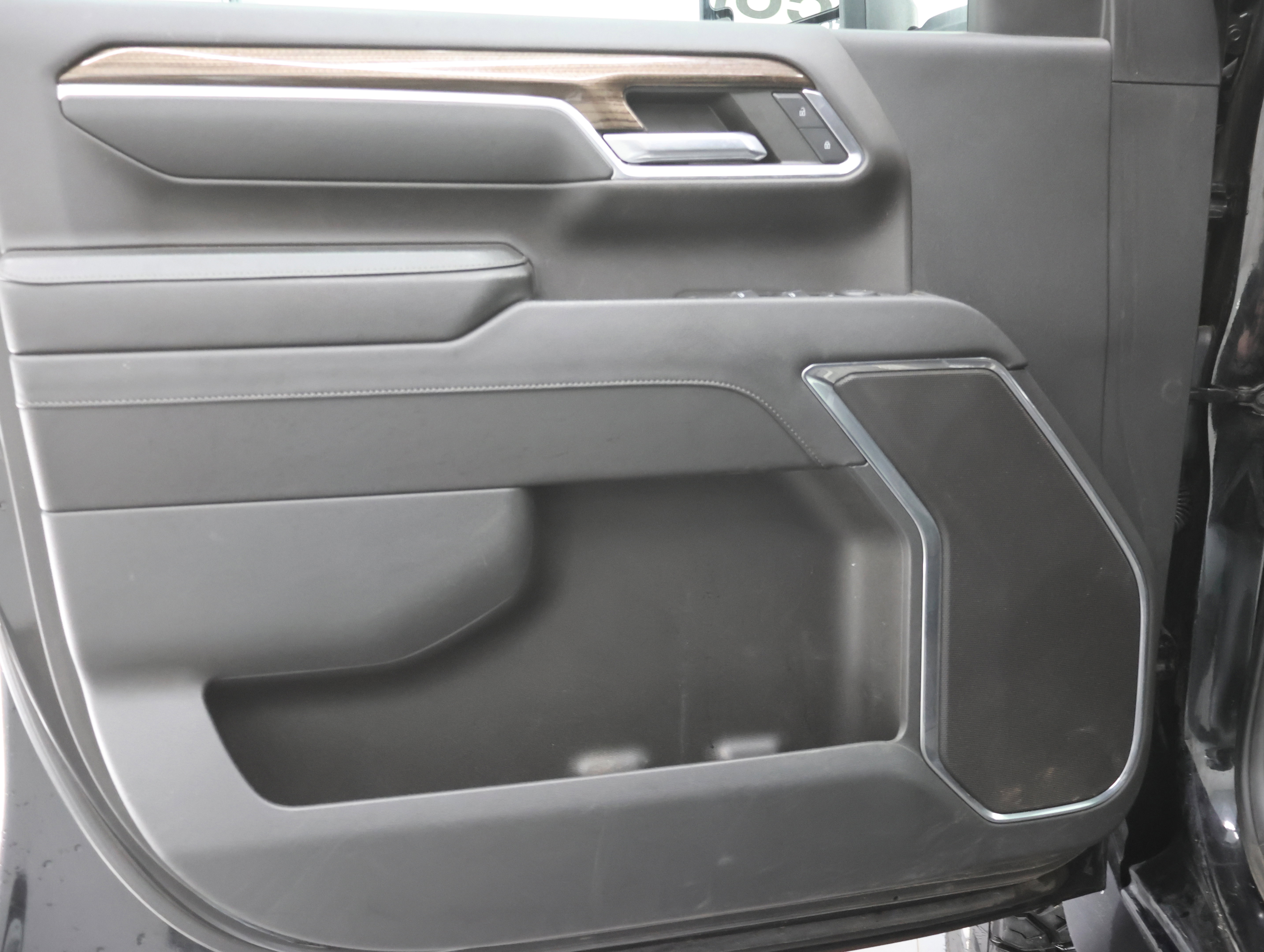 Used 2024 Chevrolet Silverado 2500 LT image 37