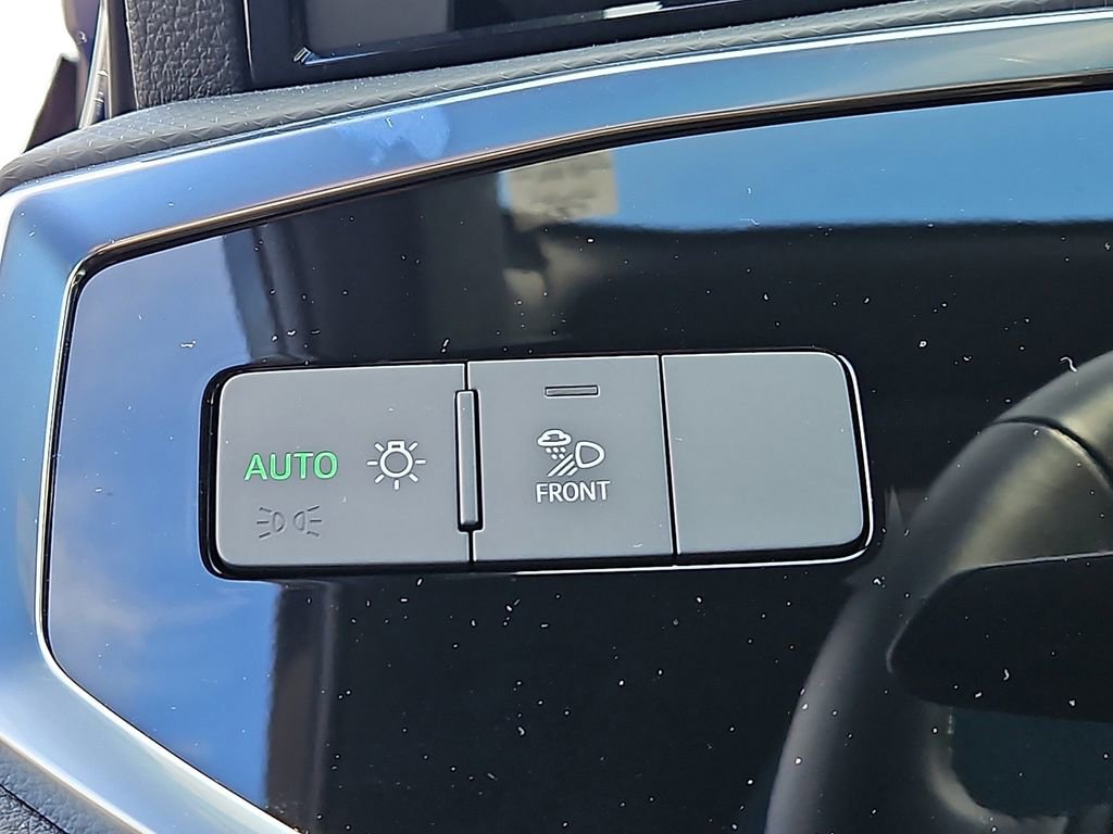 Used 2024 Audi Q3 2.0T Premium w/ Convenience Package image 24