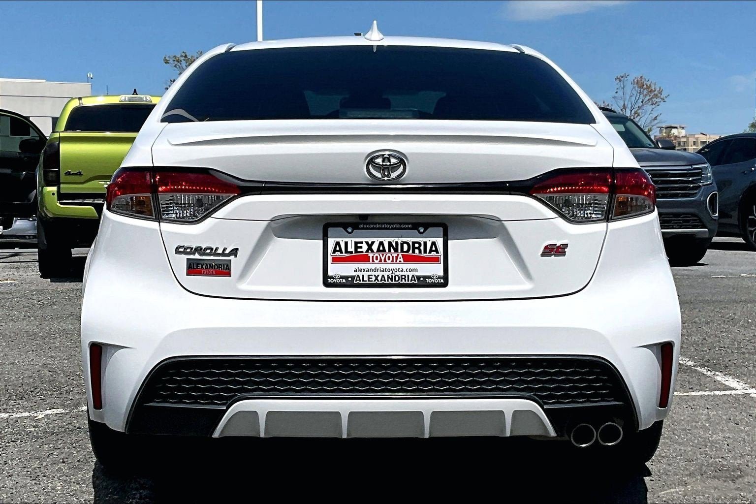 Used 2022 Toyota Corolla SE FWD image 4
