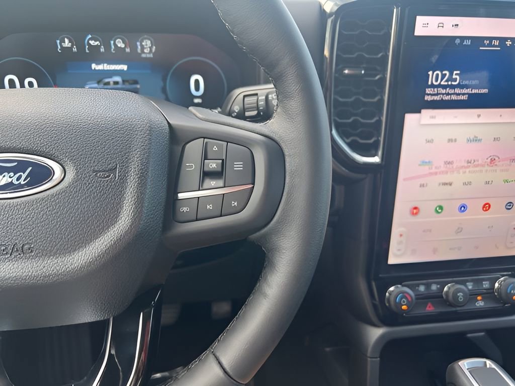 New 2025 Ford Ranger Lariat w/ FX4 Off-Road Package image 33
