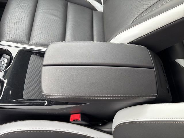 Used 2025 Buick Envision Sport Touring image 23