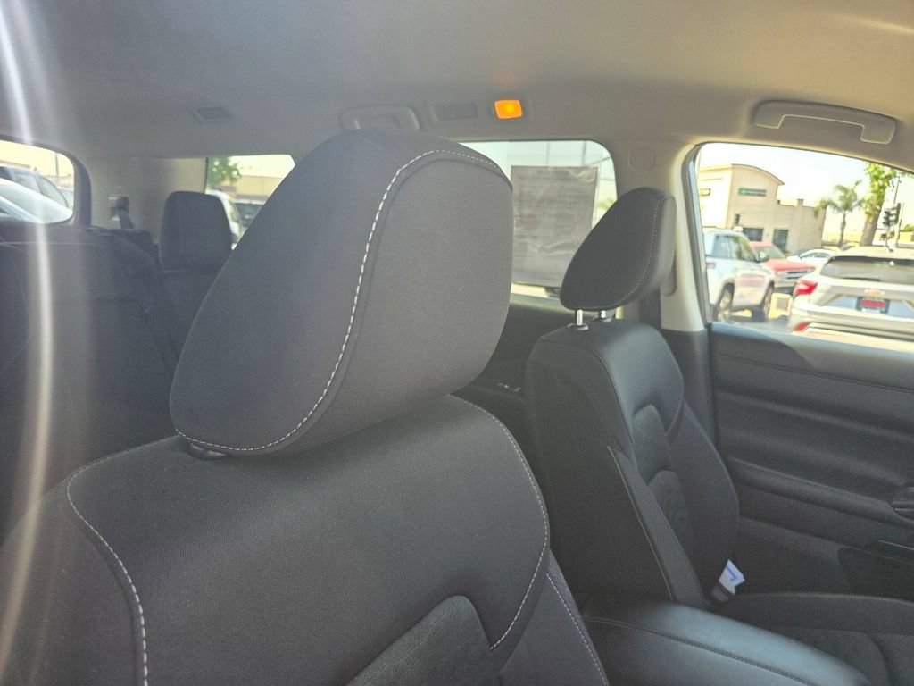 Used 2024 Nissan Pathfinder SV FWD image 21