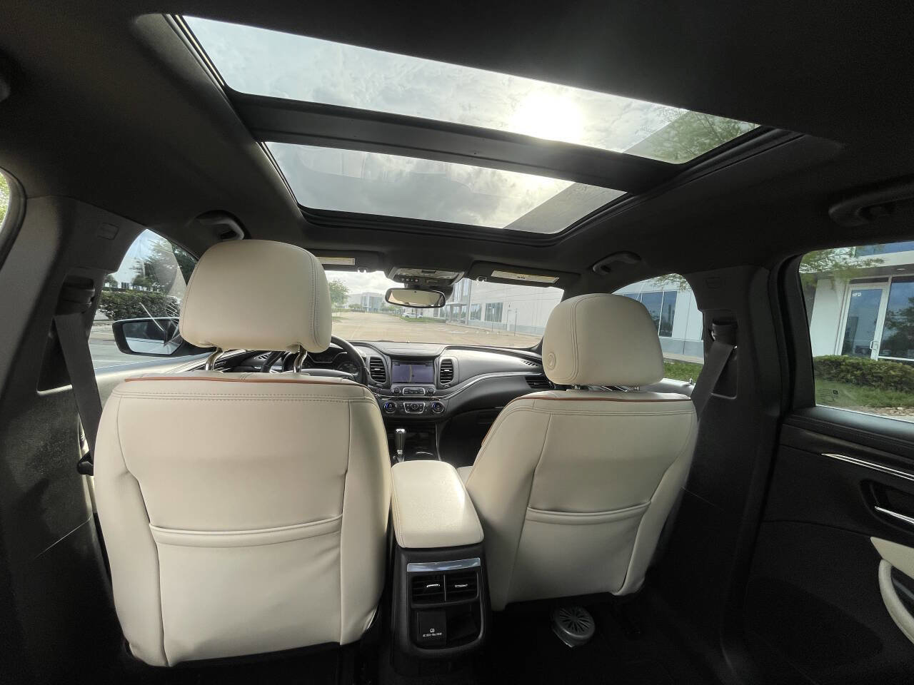 Used 2017 Chevrolet Impala Premier w/ Enhanced Convenience Package image 14