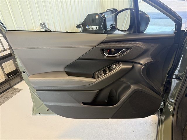 Used 2024 Subaru Crosstrek 2.5i Limited image 8