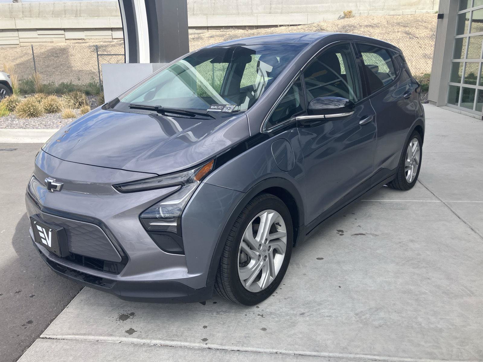 Used 2023 Chevrolet Bolt LT w/ Driver Confidence Package FWD image 4