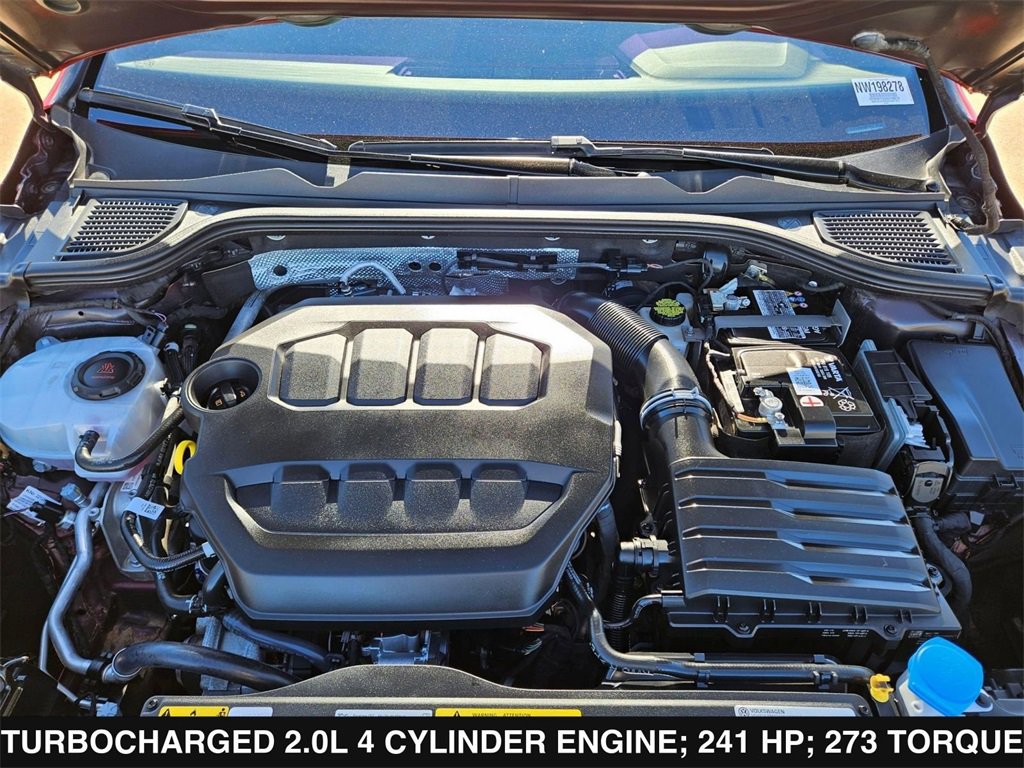 Used 2022 Volkswagen GTI SE w/ SE Leather Package image 36