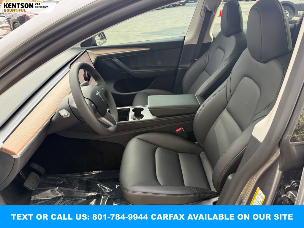 Used 2025 Tesla Model Y Long Range image 29