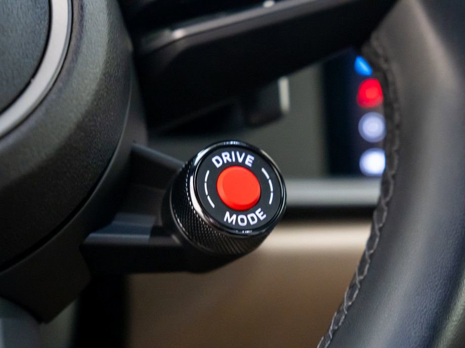 Certified 2025 Porsche 911 Carrera image 27