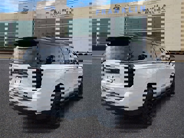 Used 2023 GMC Yukon XL AT4 w/ AT4 Premium Package image 7