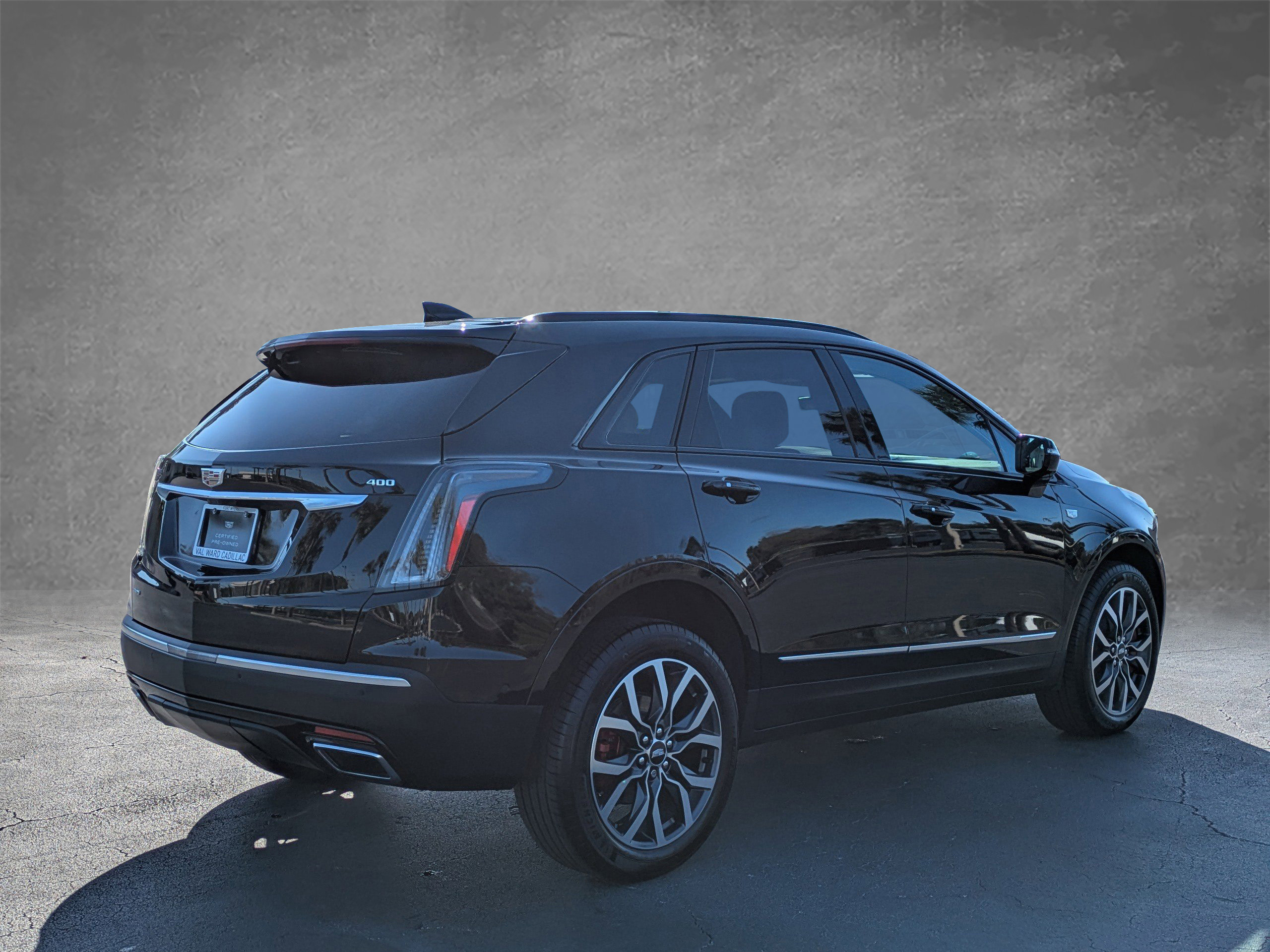 Certified 2025 Cadillac XT5 Sportv w/ Technology Package image 6