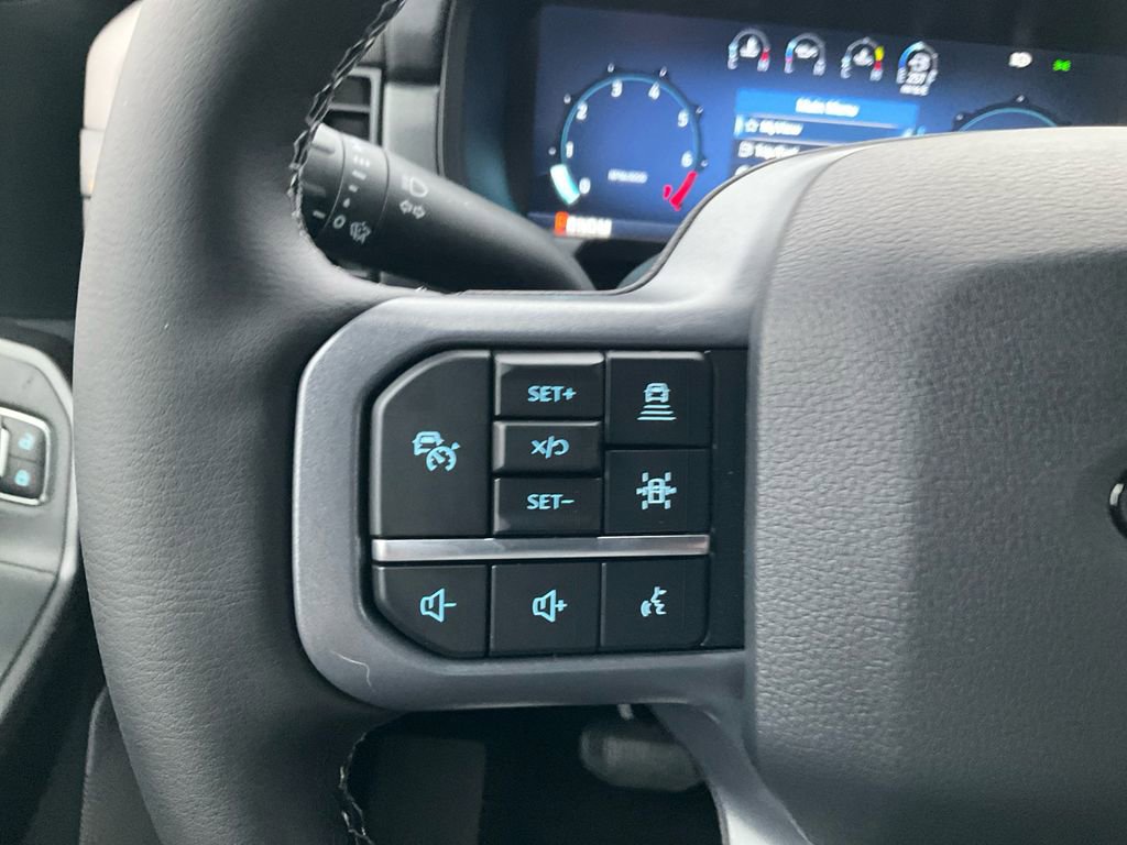 New 2025 Ford F150 Lariat w/ Equipment Group 501A Mid image 19