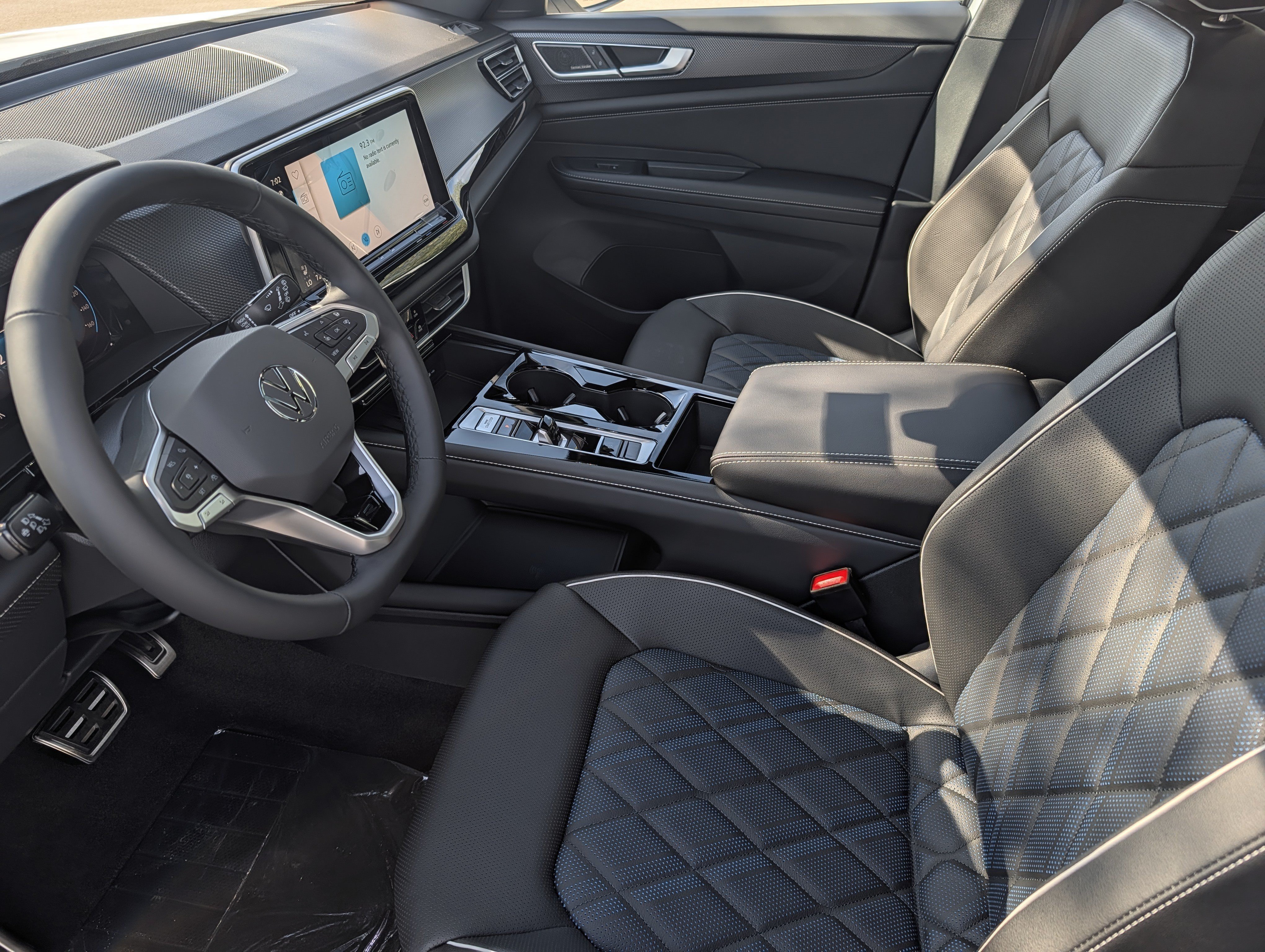 New 2026 Volkswagen Atlas Cross Sport SEL Premium R-Line AWD/4WD image 7