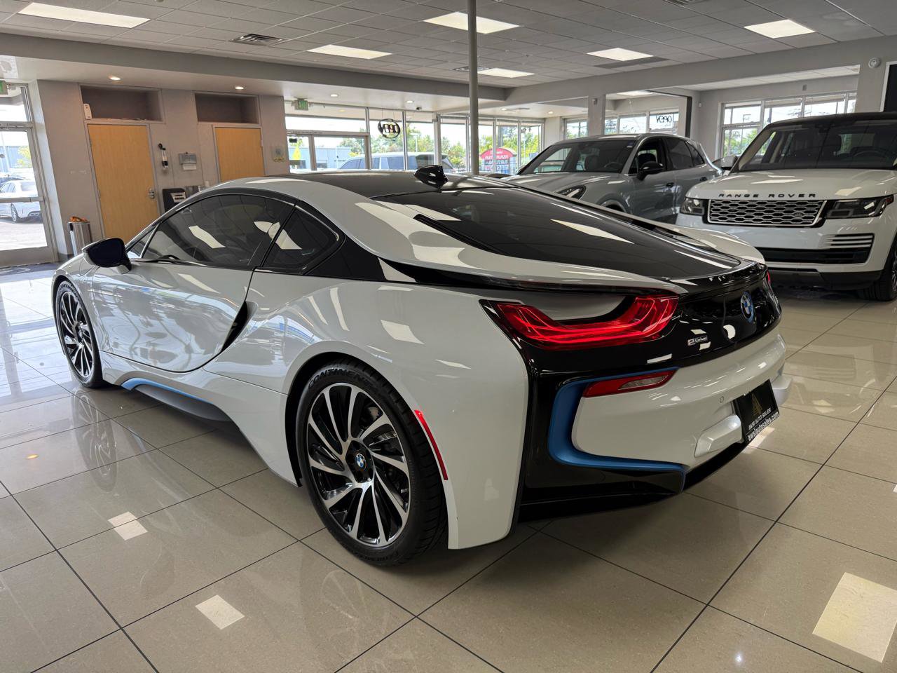 Used 2015 BMW i8 AWD/4WD image 2