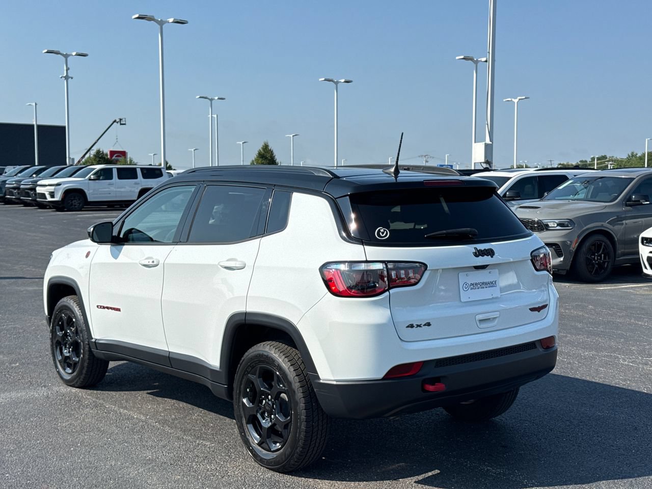 Used 2023 Jeep Compass Trailhawk w/ Sun and Sound Group AWD/4WD image 5