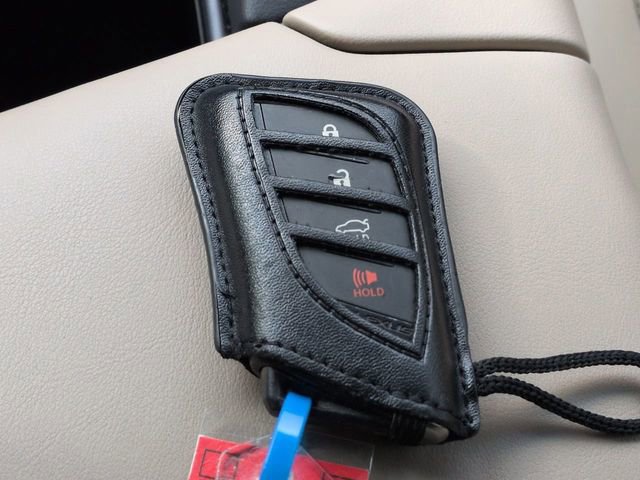 Used 2021 Lexus ES 350 w/ Premium Package image 32