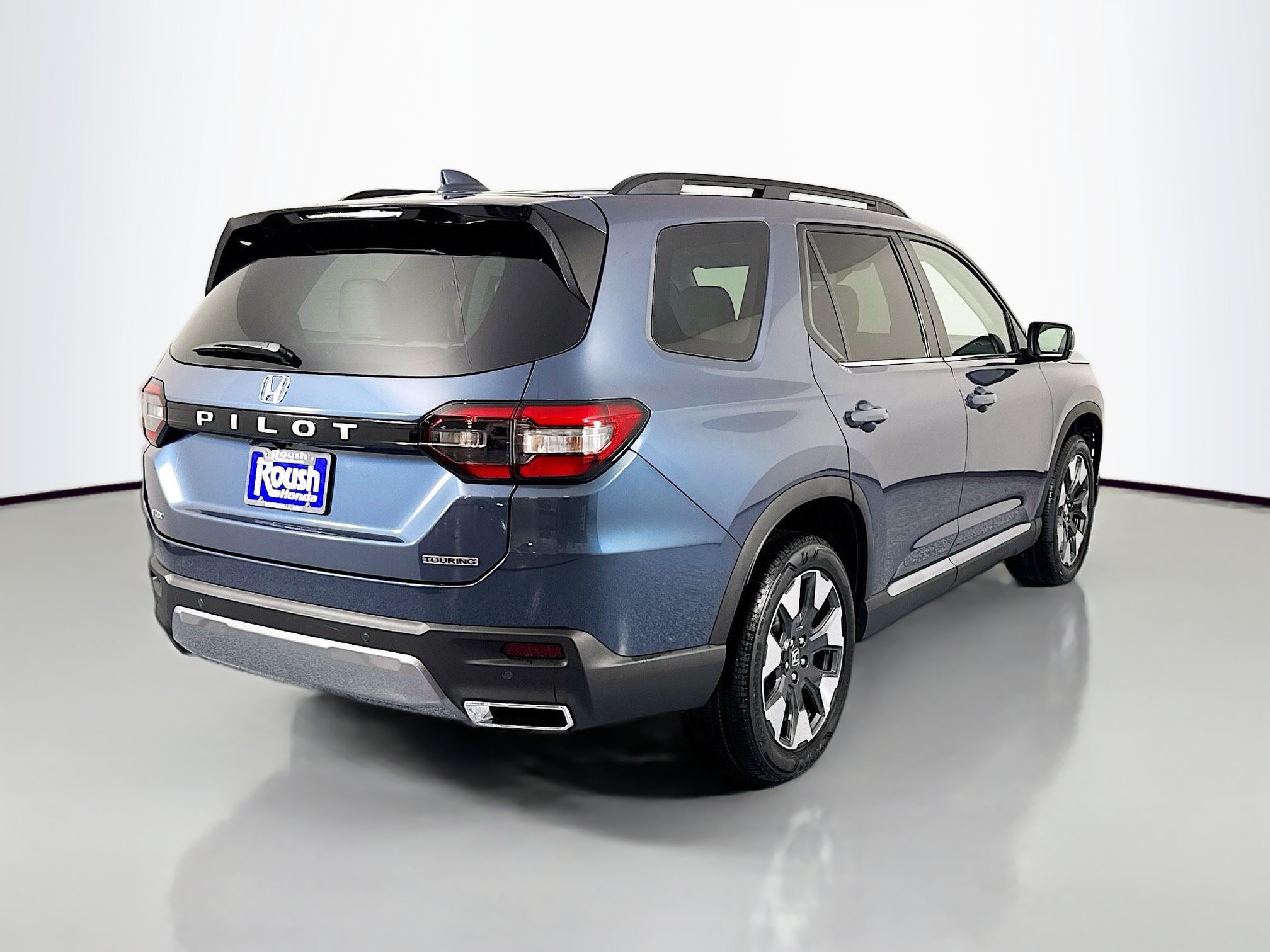 New 2026 Honda Pilot Touring image 5
