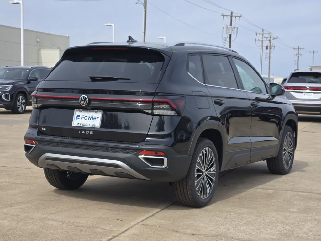 New 2026 Volkswagen Taos SE image 4