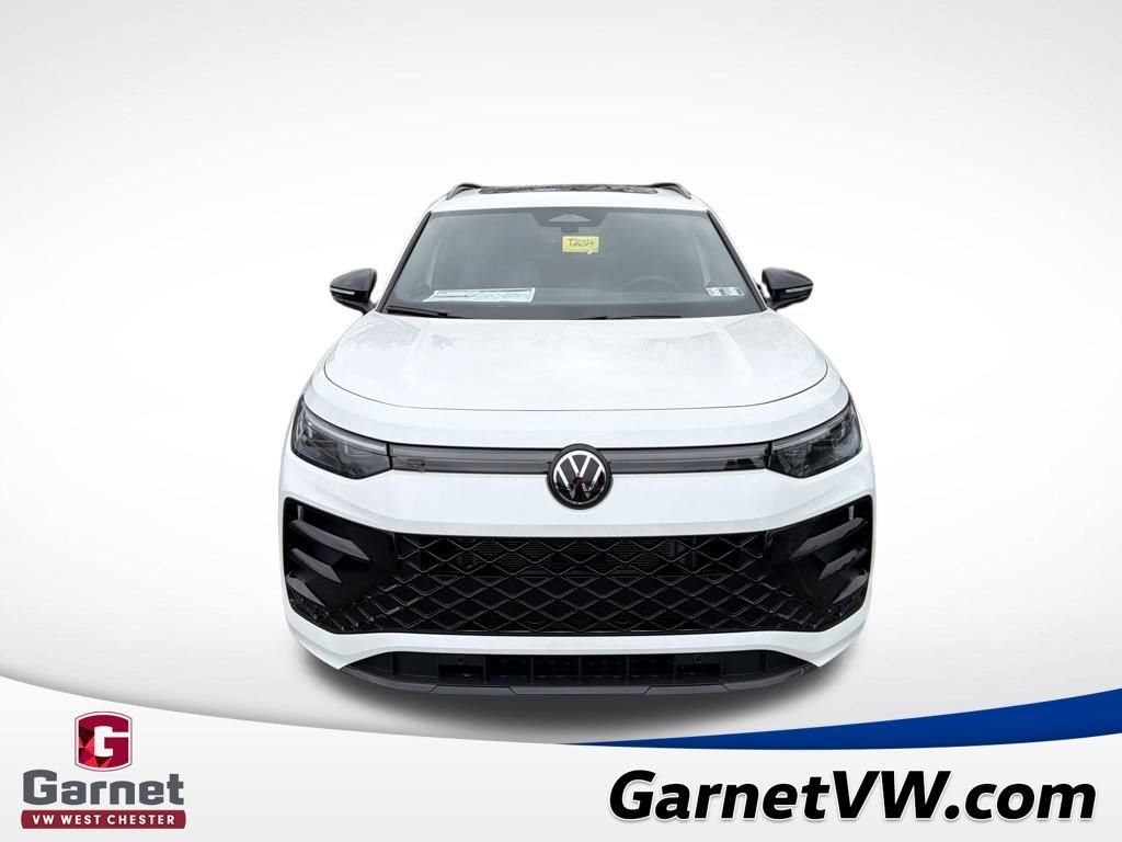 New 2026 Volkswagen Tiguan SE R-Line image 8