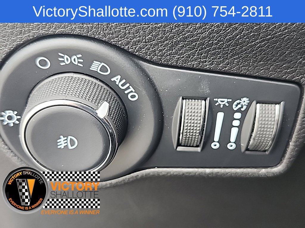 Used 2022 Jeep Compass Latitude w/ Sun and Sound Group AWD/4WD image 14