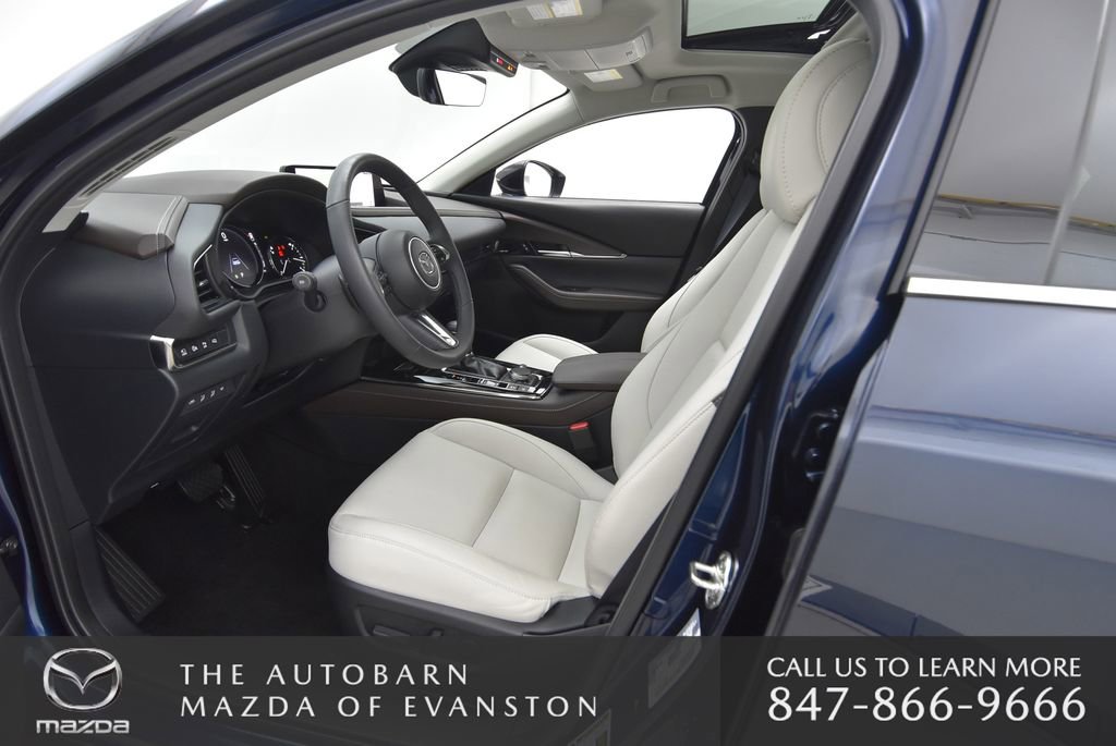 Used 2025 MAZDA CX-30 2.5 Turbo w/ Premium Plus Pkg image 19