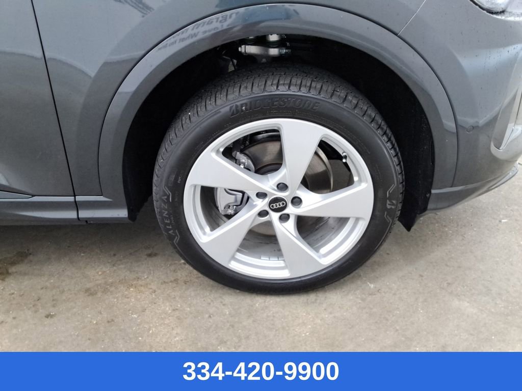 New 2025 Audi Q5 Premium Plus image 25