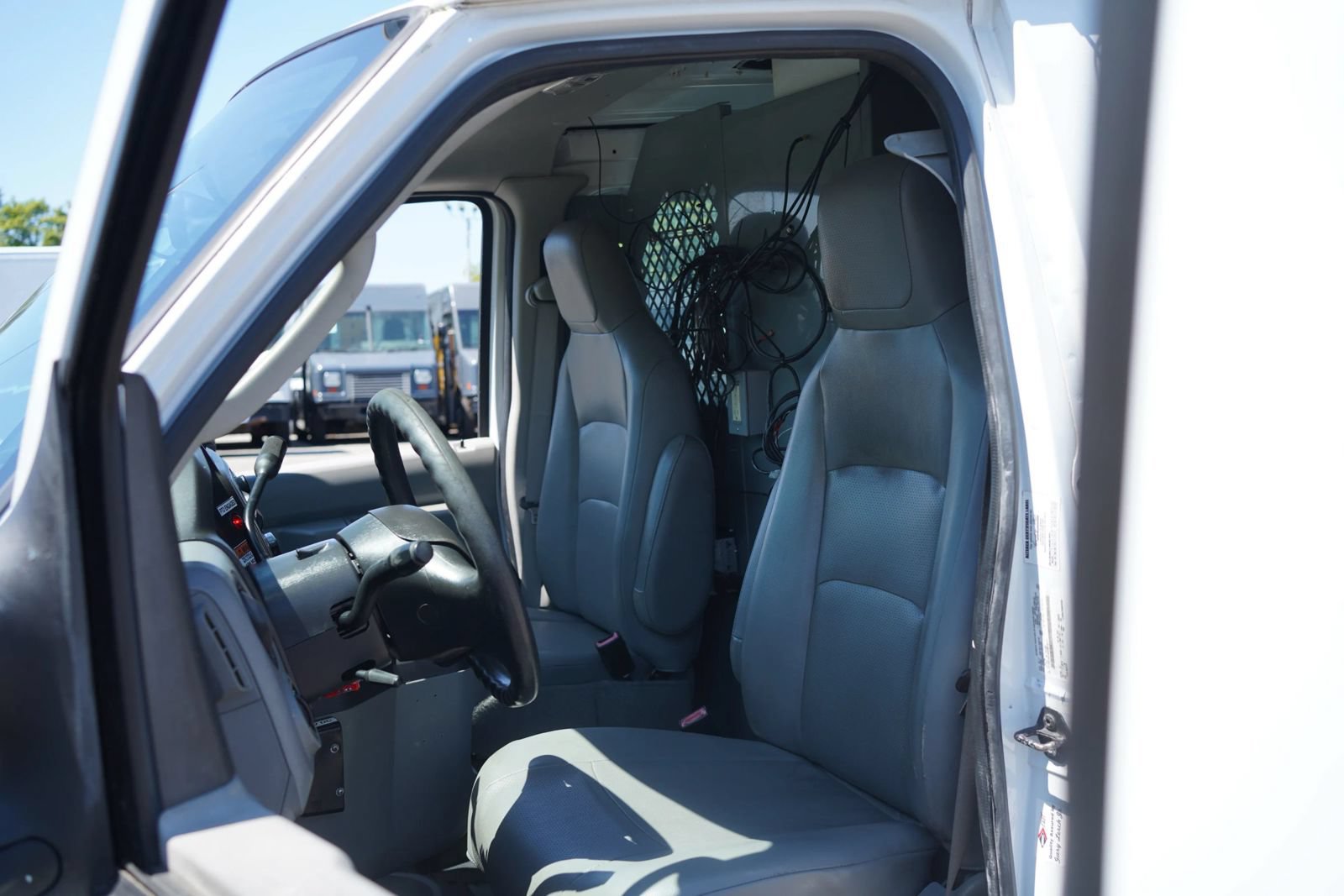 Used 2013 Ford E-350 and Econoline 350 Super Duty RWD image 28