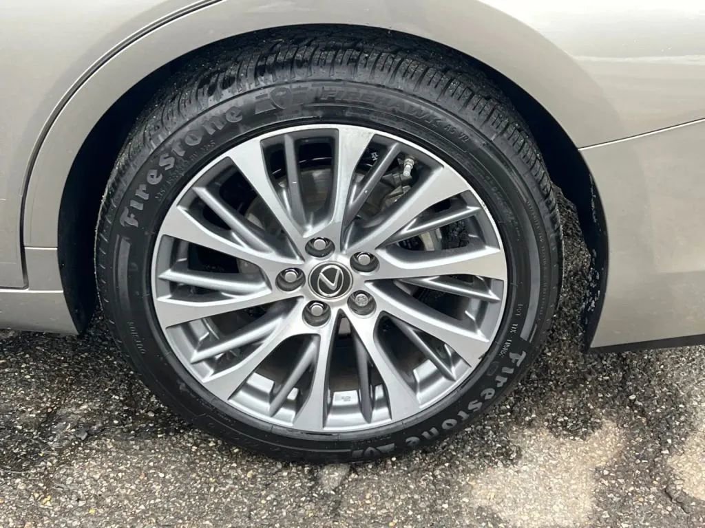 Used 2020 Lexus ES 350 w/ Premium Package image 40