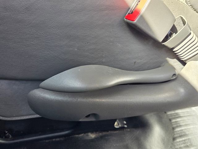 Used 2021 Chevrolet Express 2500 w/ Driver Convenience Package image 18