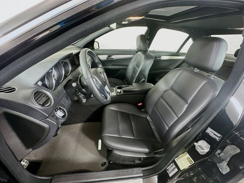 Used 2012 Mercedes-Benz C 250 Sedan image 20