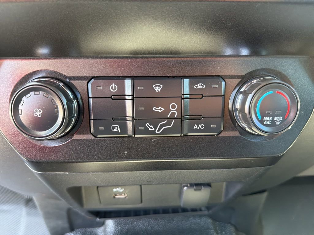 Used 2019 Ford F250 XL w/ Power Equipment Group AWD/4WD image 38