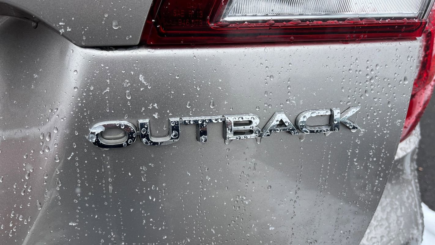 Used 2017 Subaru Outback 2.5i Limited image 26