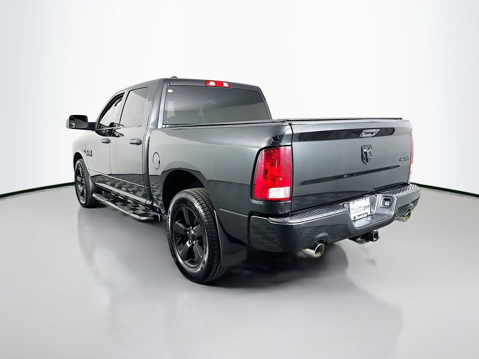 Used 2016 RAM 1500 Express w/ Black Ram 1500 Express Group AWD/4WD image 5