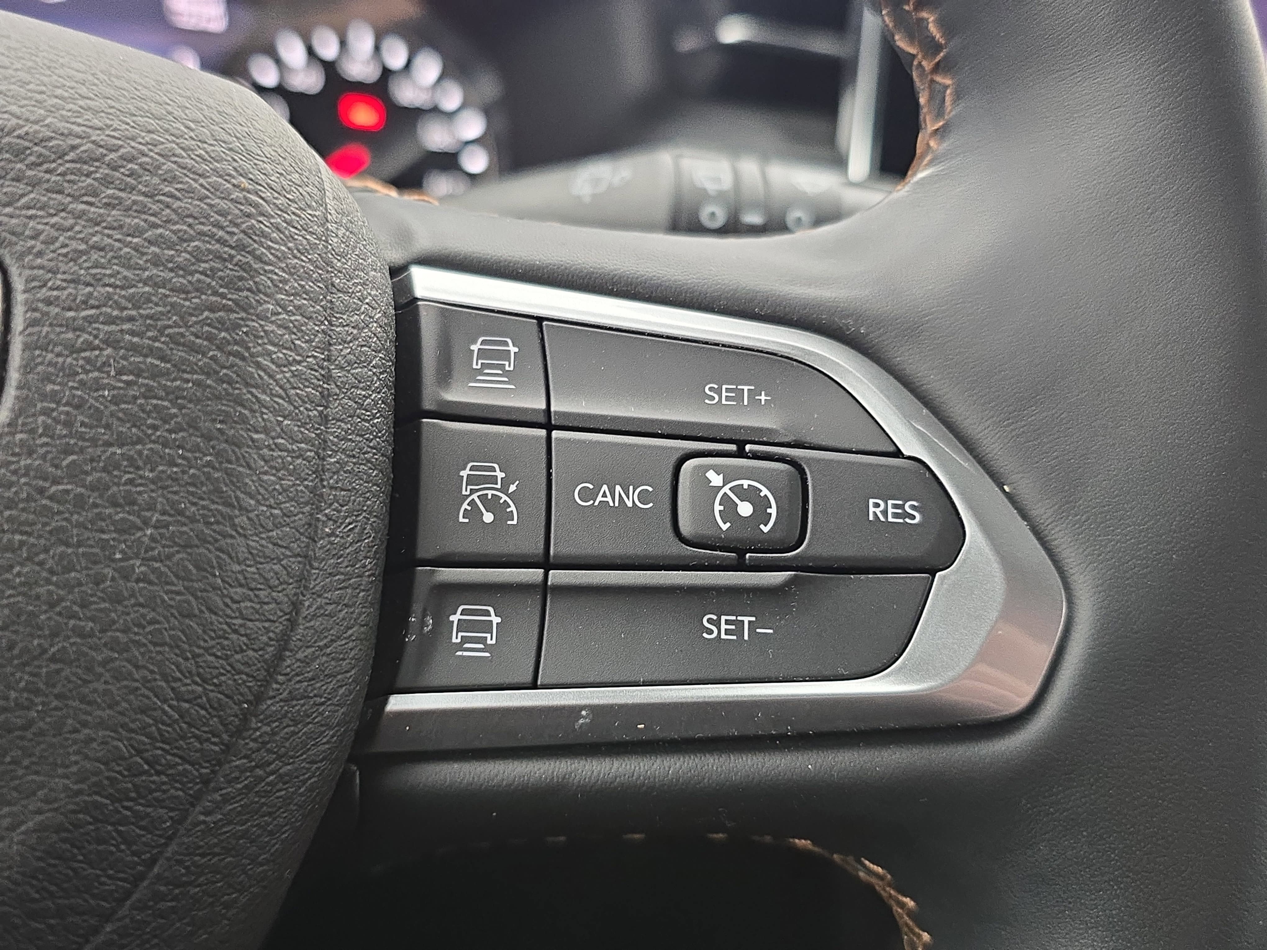Used 2022 Jeep Compass Limited image 17
