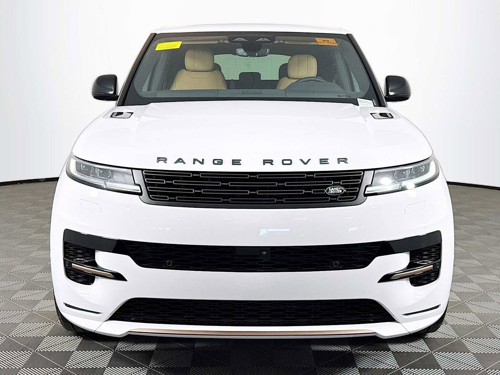 New 2026 Land Rover Range Rover Sport Dynamic SE AWD/4WD image 2