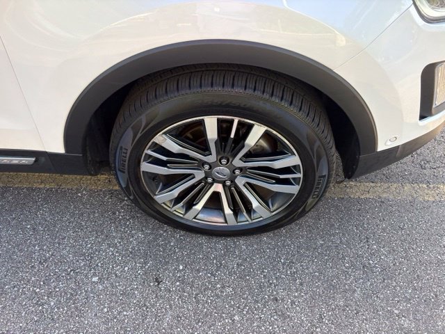 Used 2016 Ford Explorer Platinum AWD/4WD image 21