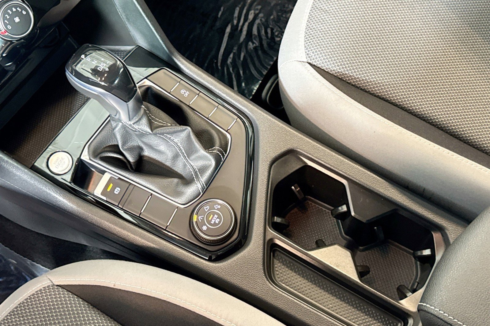 Used 2024 Volkswagen Taos S image 15