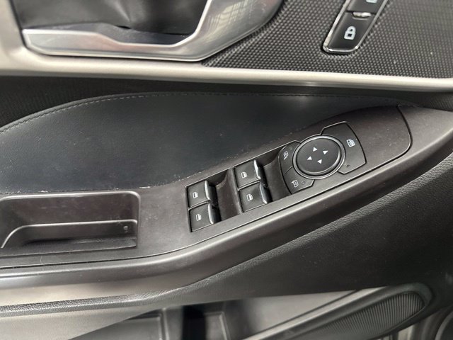 Used 2020 Ford Explorer XLT AWD/4WD image 10
