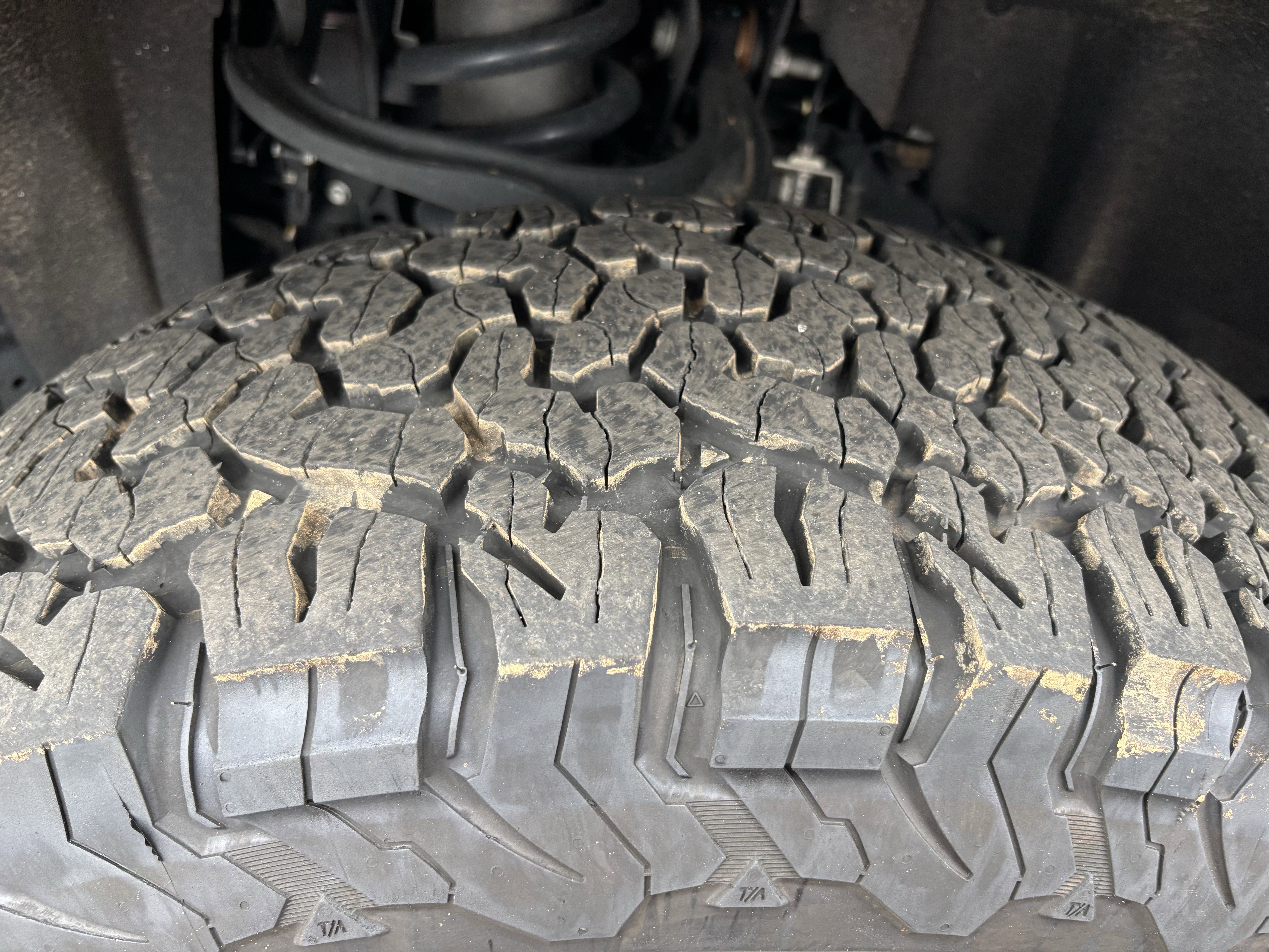 Used 2024 Ford Bronco Raptor w/ Interior Carbon Fiber Pack 6 image 27