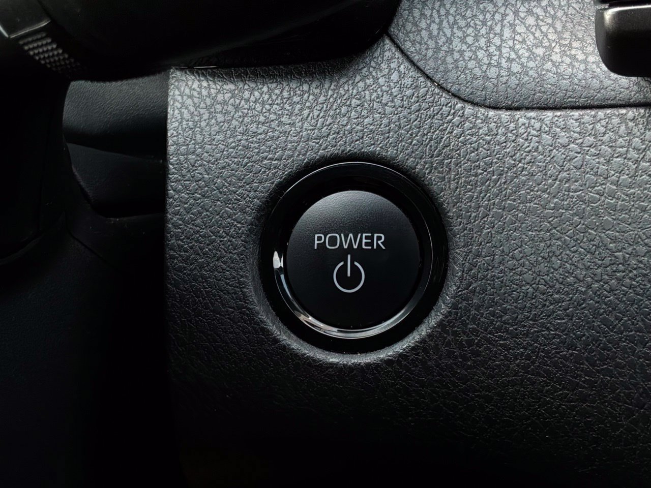 Used 2026 Toyota Camry SE FWD image 30