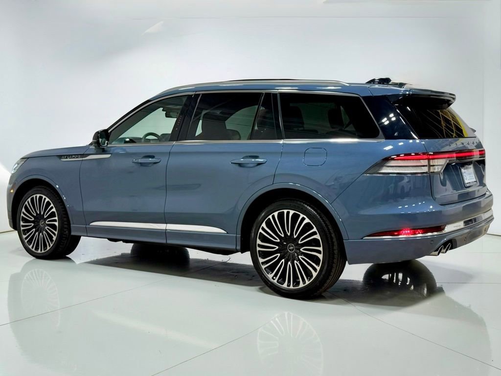 Used 2025 Lincoln Aviator Black Label image 23