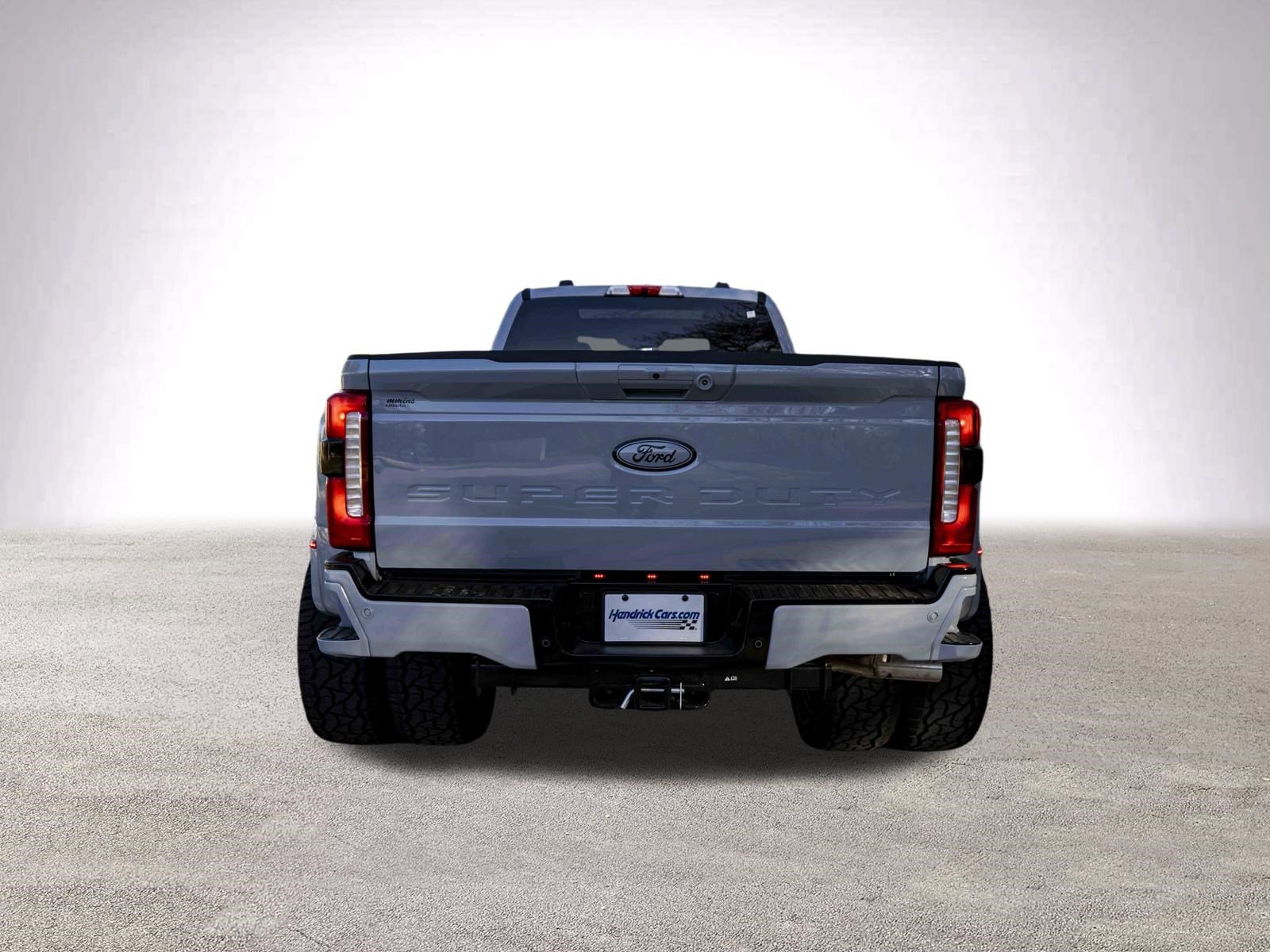 Used 2026 Ford F450 Lariat AWD/4WD image 8
